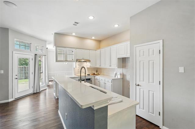 Building Photo - 529 Colgate Dr