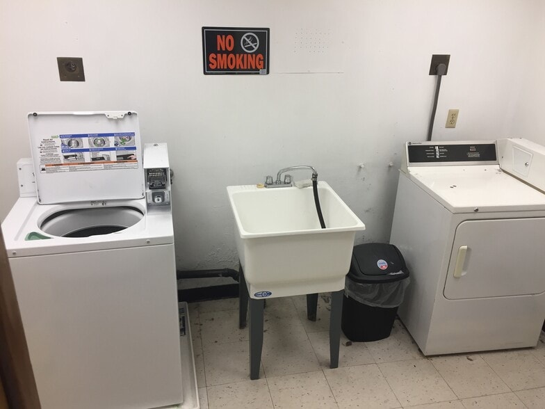 Coin Operated Laundry - 63 W Pike St