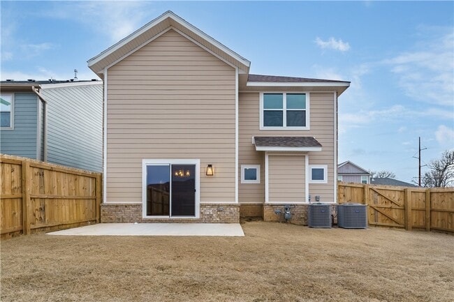 Building Photo - 2908 SW Grandshire Ave