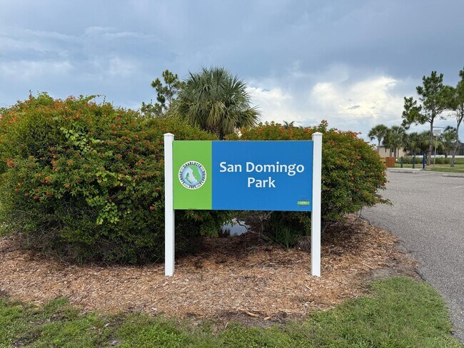 Building Photo - 7773 Lakes Edge Ln