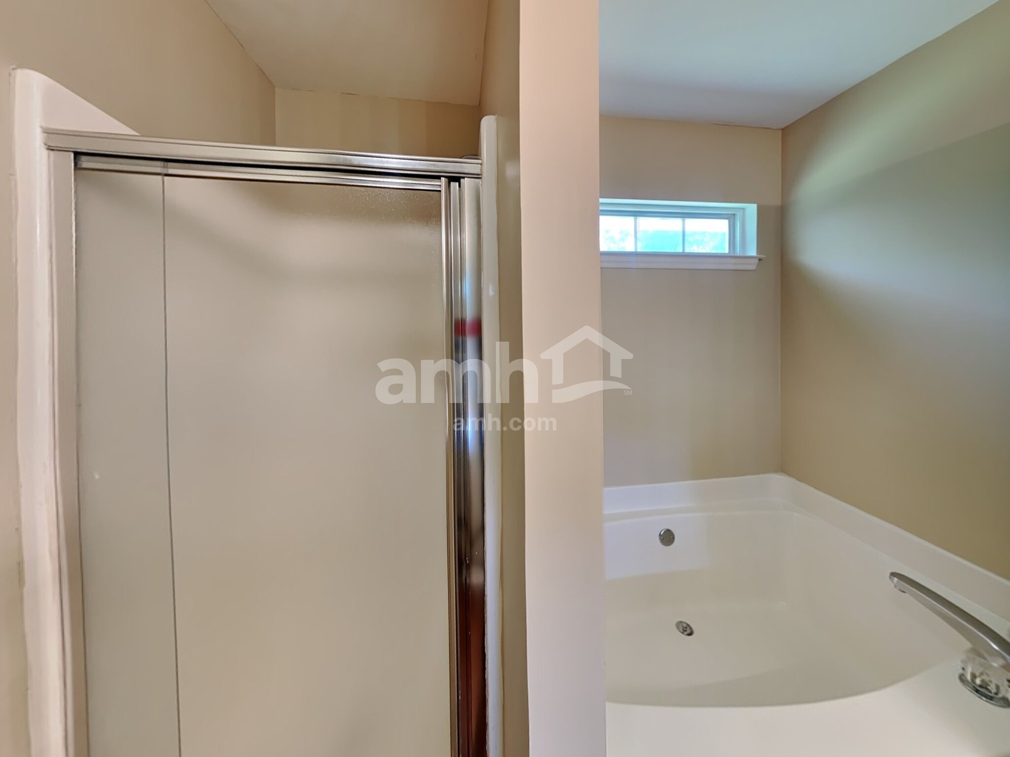 Building Photo - 1578 Laurel Ledge Dr