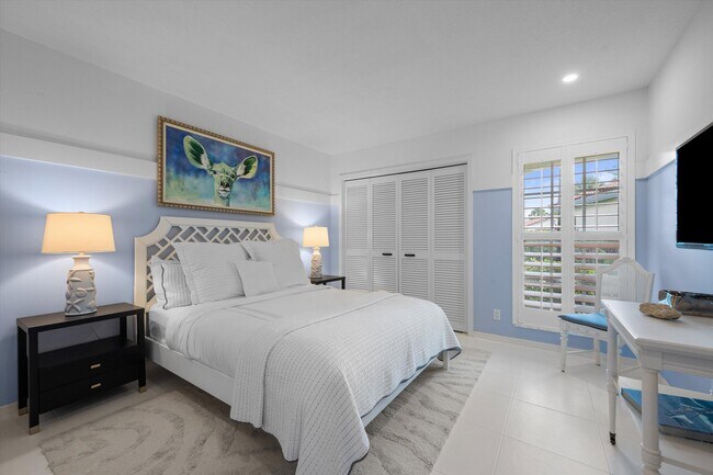Building Photo - 2252 Las Casitas Dr