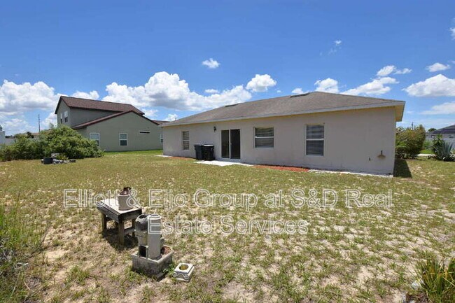 Building Photo - 982 Cumberland Dr