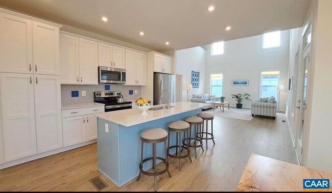 Building Photo - 234 Bishopgate Ln