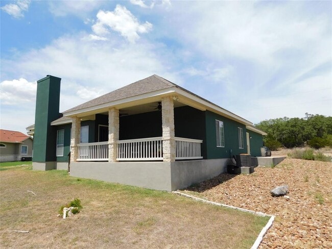 Building Photo - 424 Shayla Ln