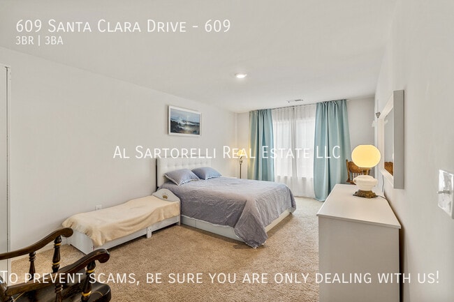 Building Photo - 609 Santa Clara Dr