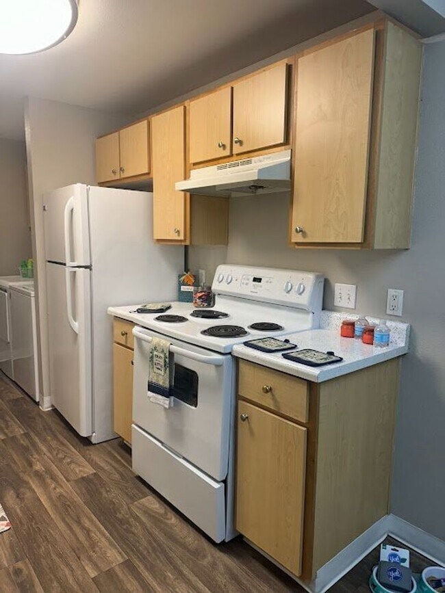 Building Photo - A New Wave of Living Here At Powell Court ...