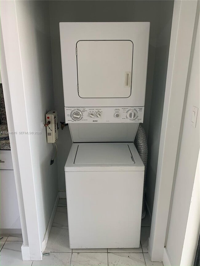 Building Photo - 5420 W 26th Ave