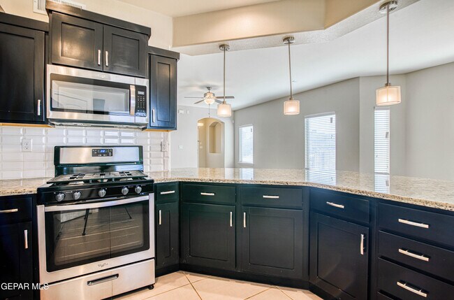 Building Photo - 14801 Bobby Joe Hill