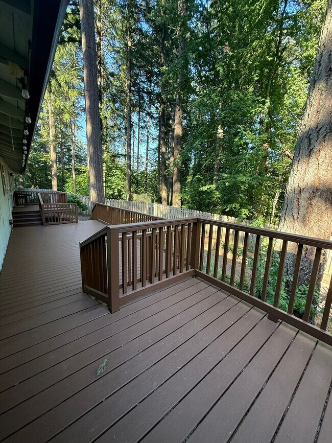 Building Photo - Pet Friendly Home with Pool Access!