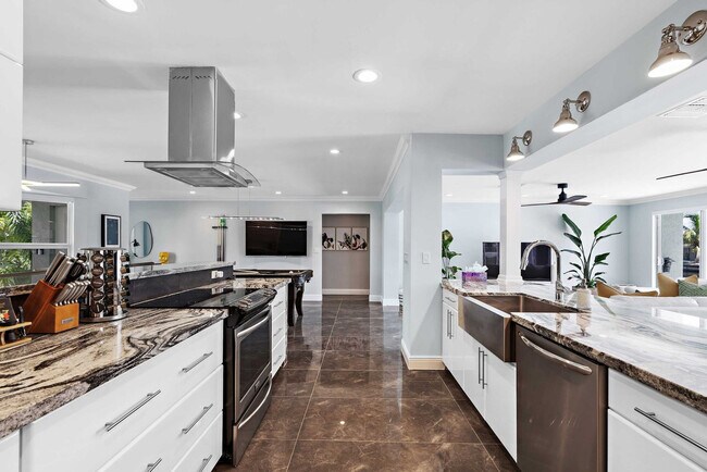 Building Photo - 2001 NW 36th St