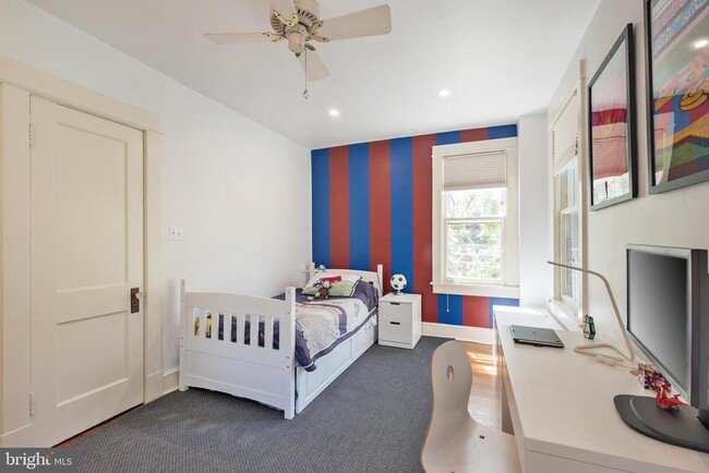 Building Photo - 5534 Nevada Ave NW