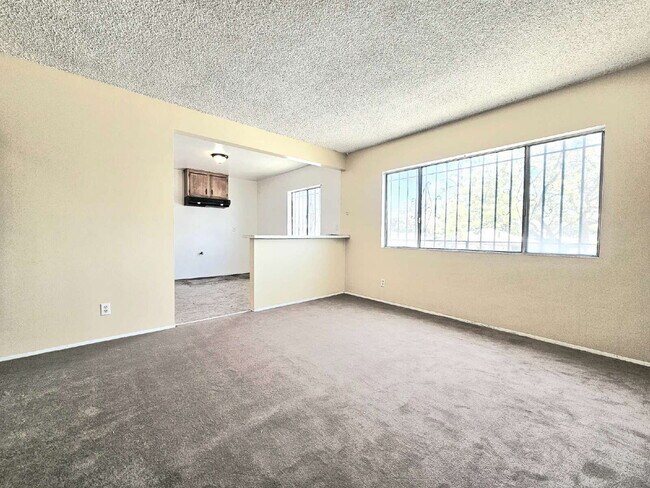Building Photo - Welcome home to this charming and affordab...