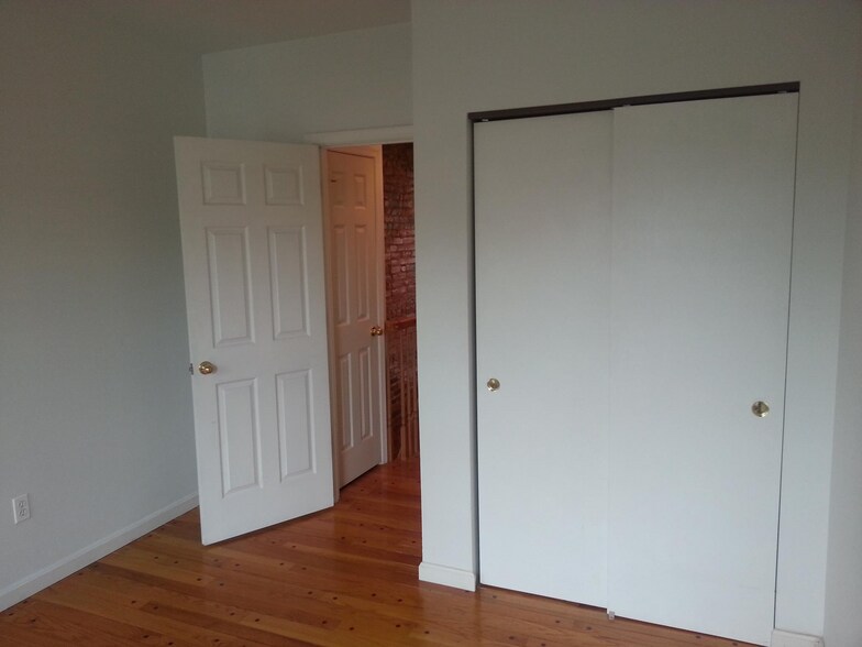 Building Photo - 1404 Woodall St