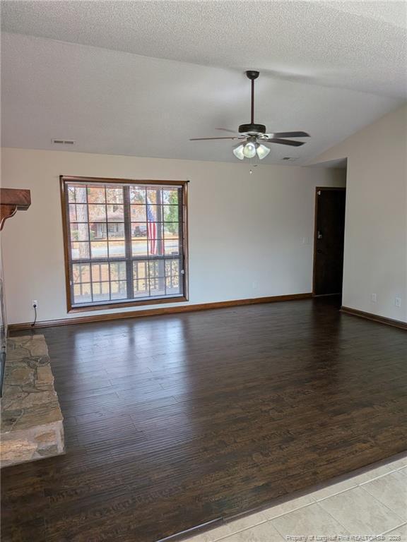 Building Photo - 481 Sierra Trail