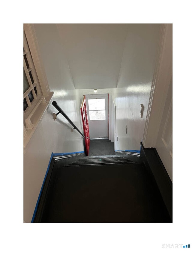 Building Photo - 1391 Park Ave