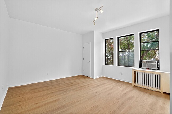 Building Photo - 270 Harrison Ave