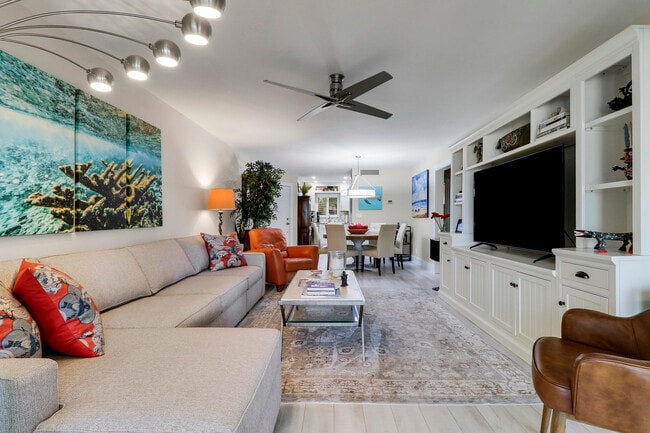 Building Photo - 1 Garden St