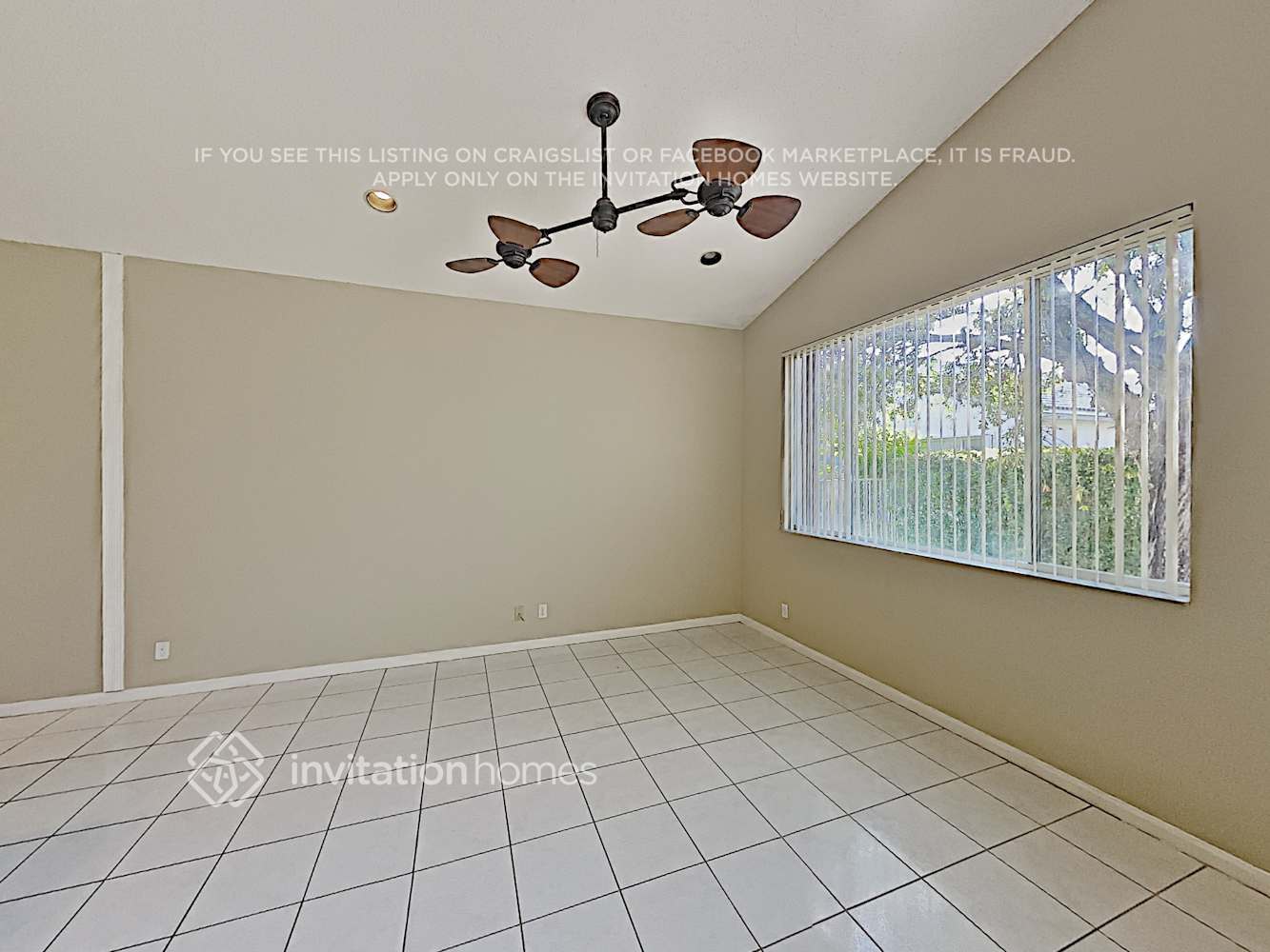 Building Photo - 5534 Lake Tern Pl