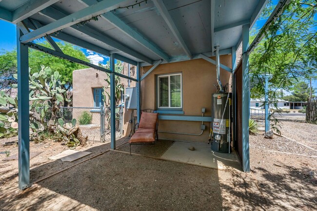 Building Photo - Charming historic home in central Tucson