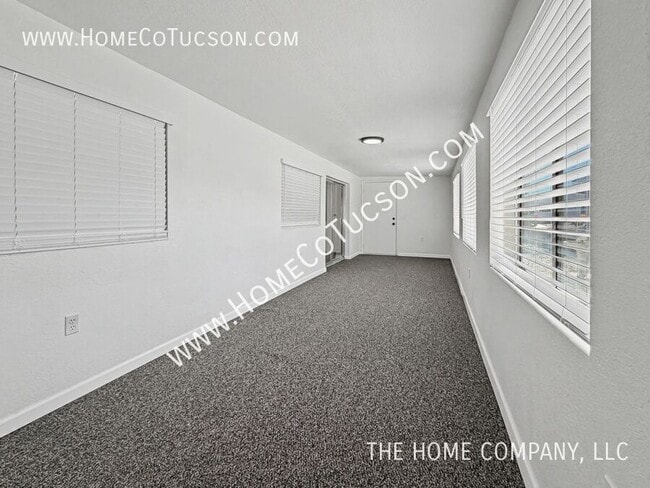 Building Photo - 264 W Aliso Dr