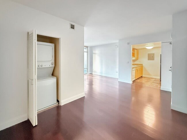 Building Photo - Modern Condo in Little Italy – 1BD/1BA at Acqua Vista!