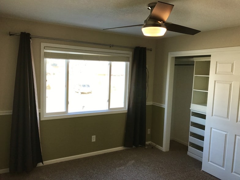 Building Photo - 3125 W 66th St