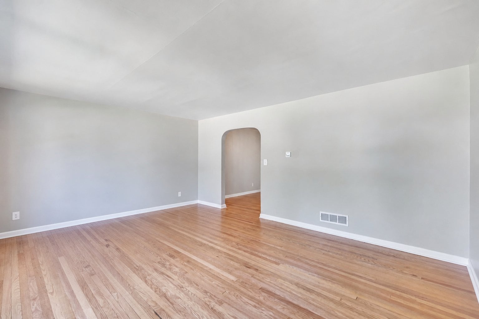 Building Photo - 710 Grignon St
