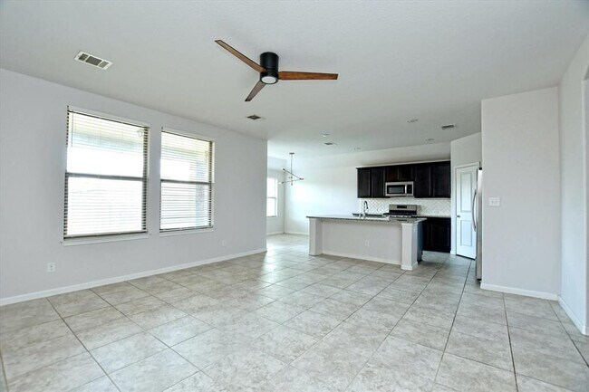 Building Photo - 5671 Corsica Loop