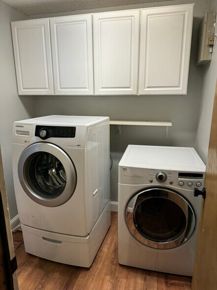 Building Photo - 1238 Bent Oak Trail