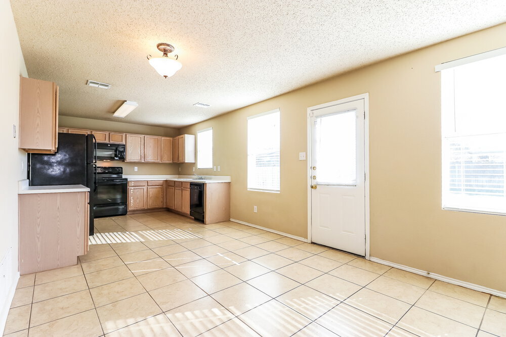 Building Photo - 521 Merton Ct