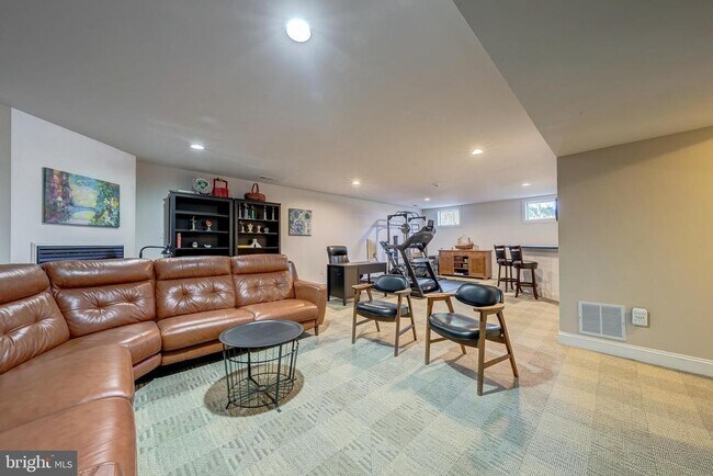 Building Photo - 1854 Valley Wood Rd