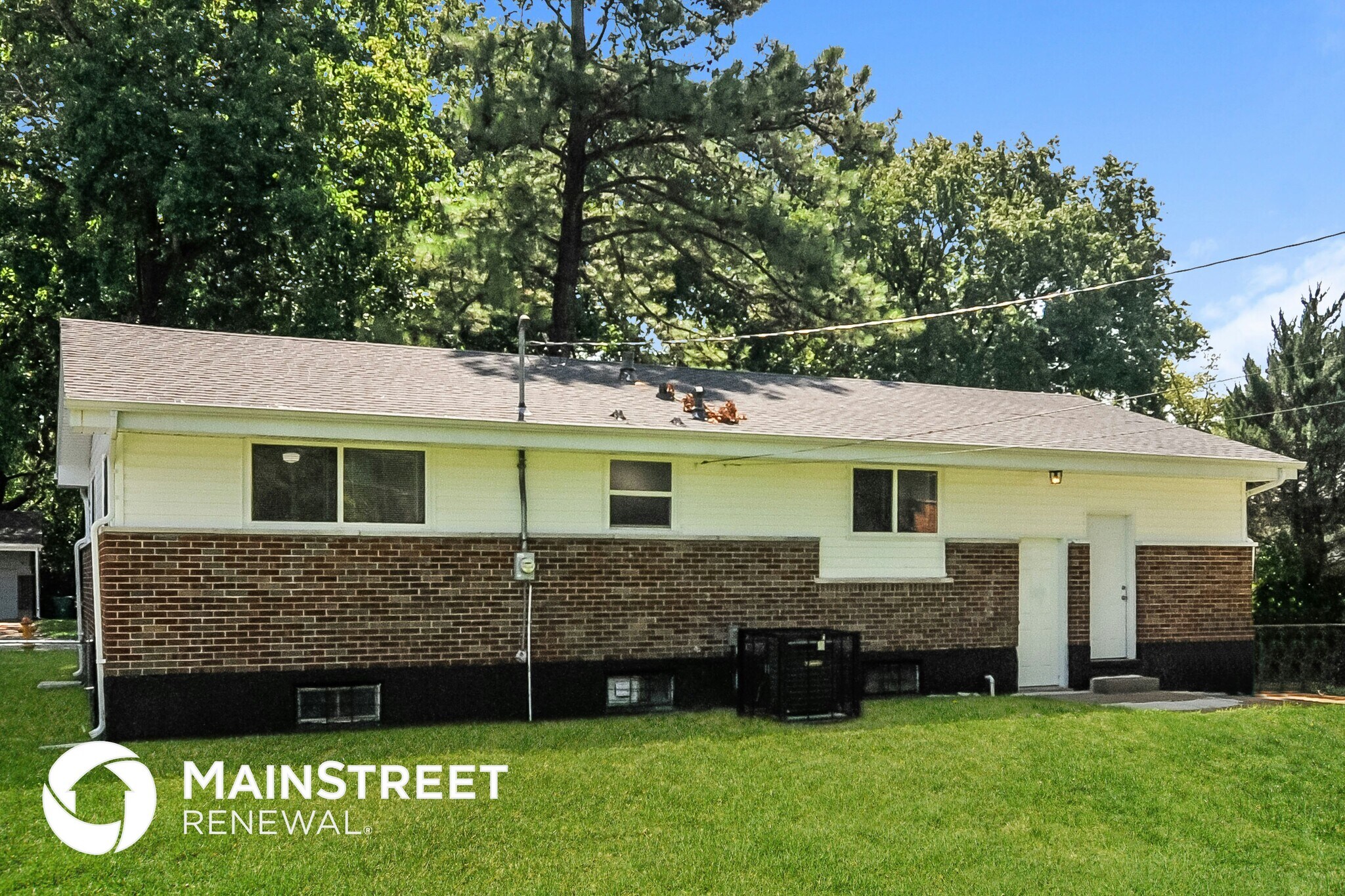 Building Photo - 9827 Portage Dr