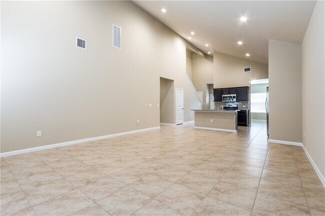 Building Photo - 6608 San Isidro Dr