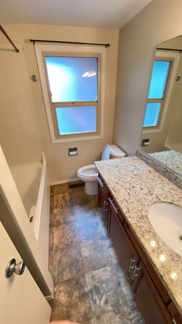 Building Photo - 4bed/2ba House in Des Moines