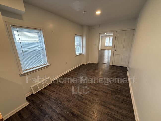 Building Photo - 138 Coral St