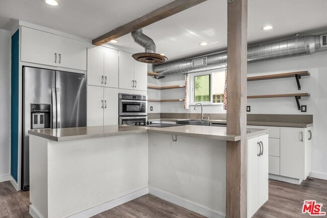 Building Photo - 164 63rd Ave