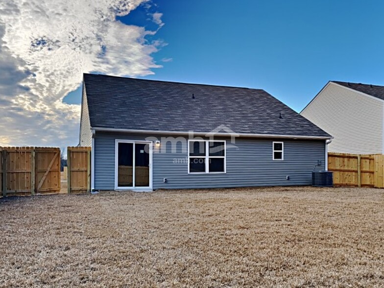 Building Photo - 1197 Dogwood Nck Dr