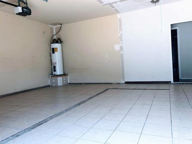 Building Photo - 8649 Star Thistle Dr