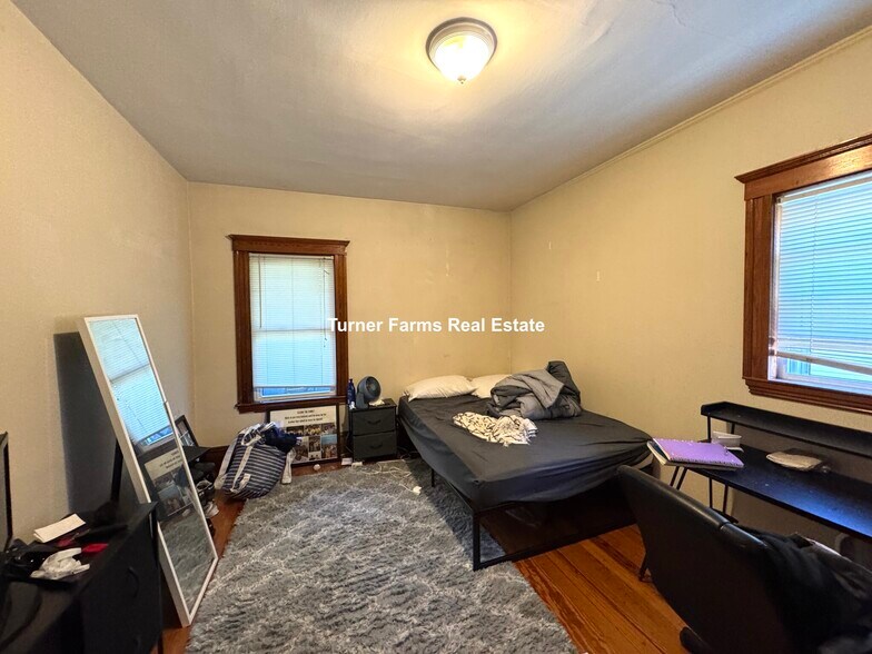 Building Photo - 258 Boston Ave