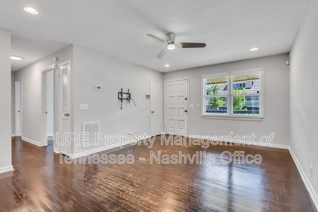 Building Photo - 1715 24th Ave N