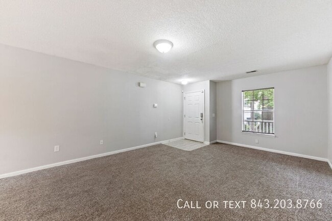 Building Photo - 8731 Hayden Glenn Dr