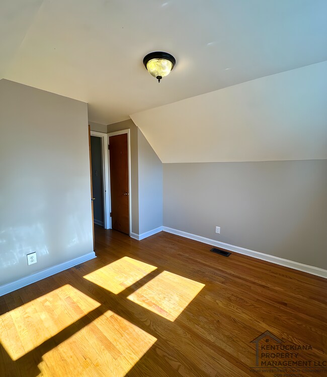 Building Photo - Charming 3BR/2BA Brick Cape Cod