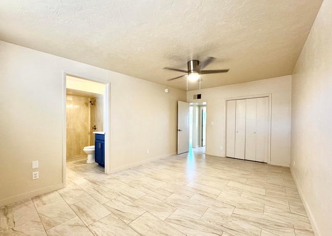 Building Photo - 4BR/2BA/2CP, 1698 sq.ft. rental in Sierra ...