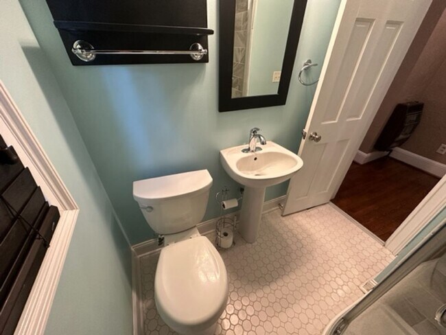 Building Photo - Character and Charm in Gibsonville