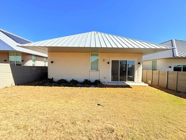 Building Photo - 332 Blue Blaze Trl