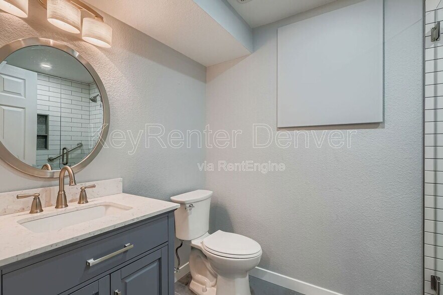 Building Photo - 6408 Zang St