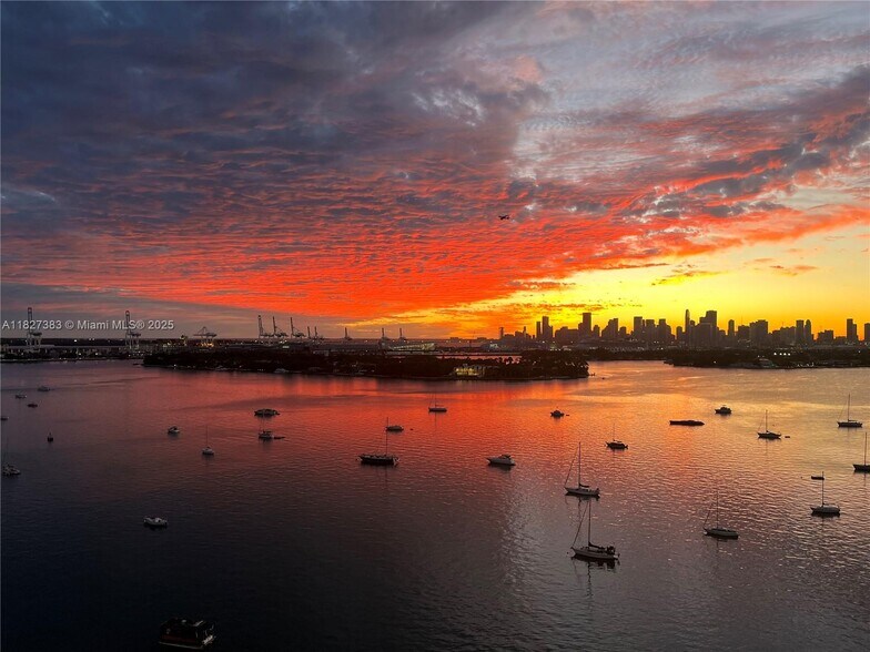 Building Photo - 1330 West Ave