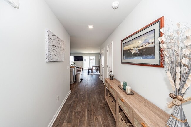 Building Photo - 3 Bedroom, 2.5 Bathroom Townhome in Carolina Groves - Moncks Corner