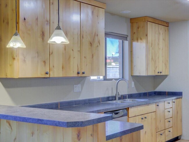 Building Photo - Stunning 4-Bedroom Home with Open Layout & Large Backyard!